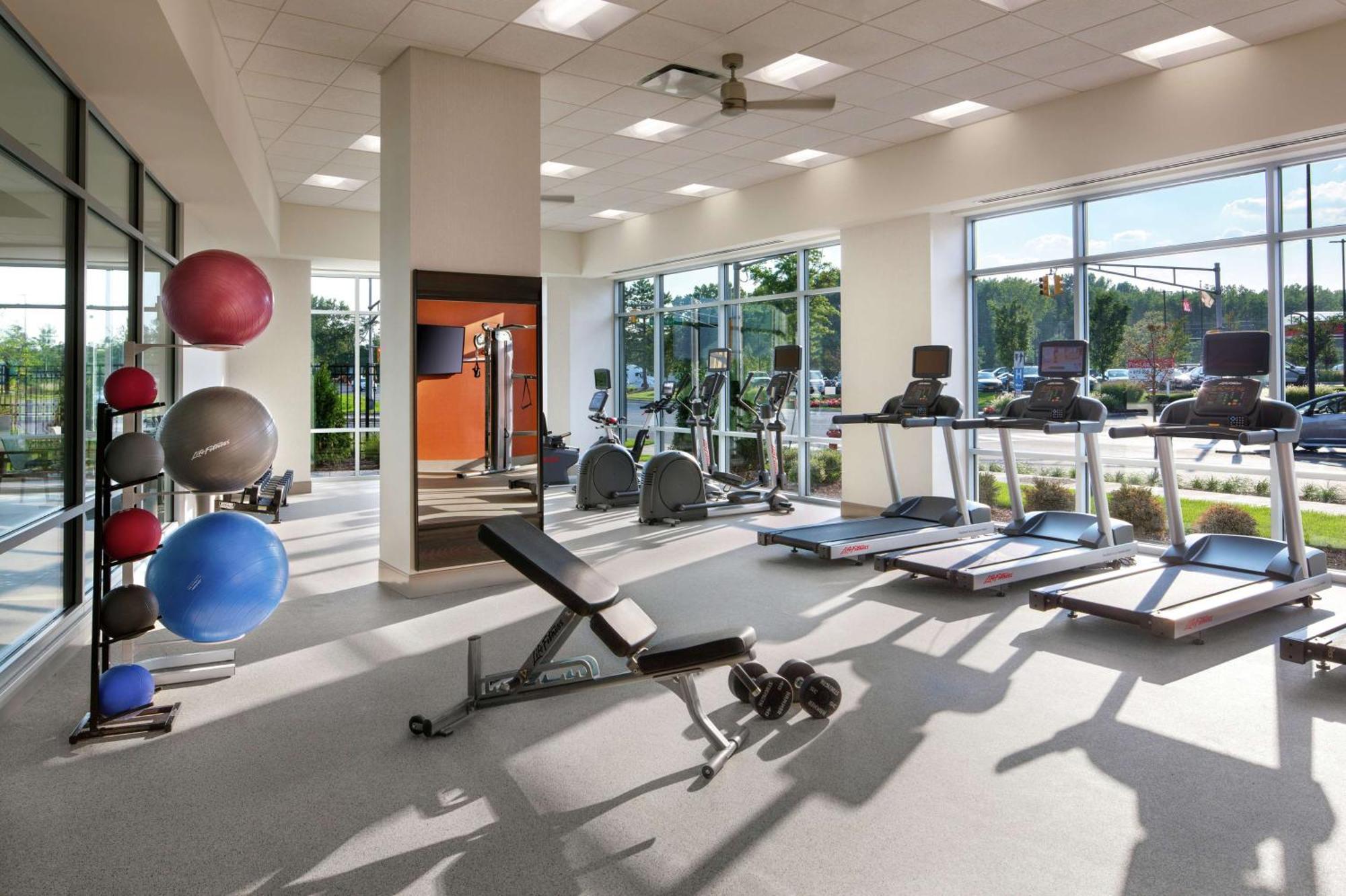 Homewood Suites By Hilton Teaneck Glenpointe Екстер'єр фото