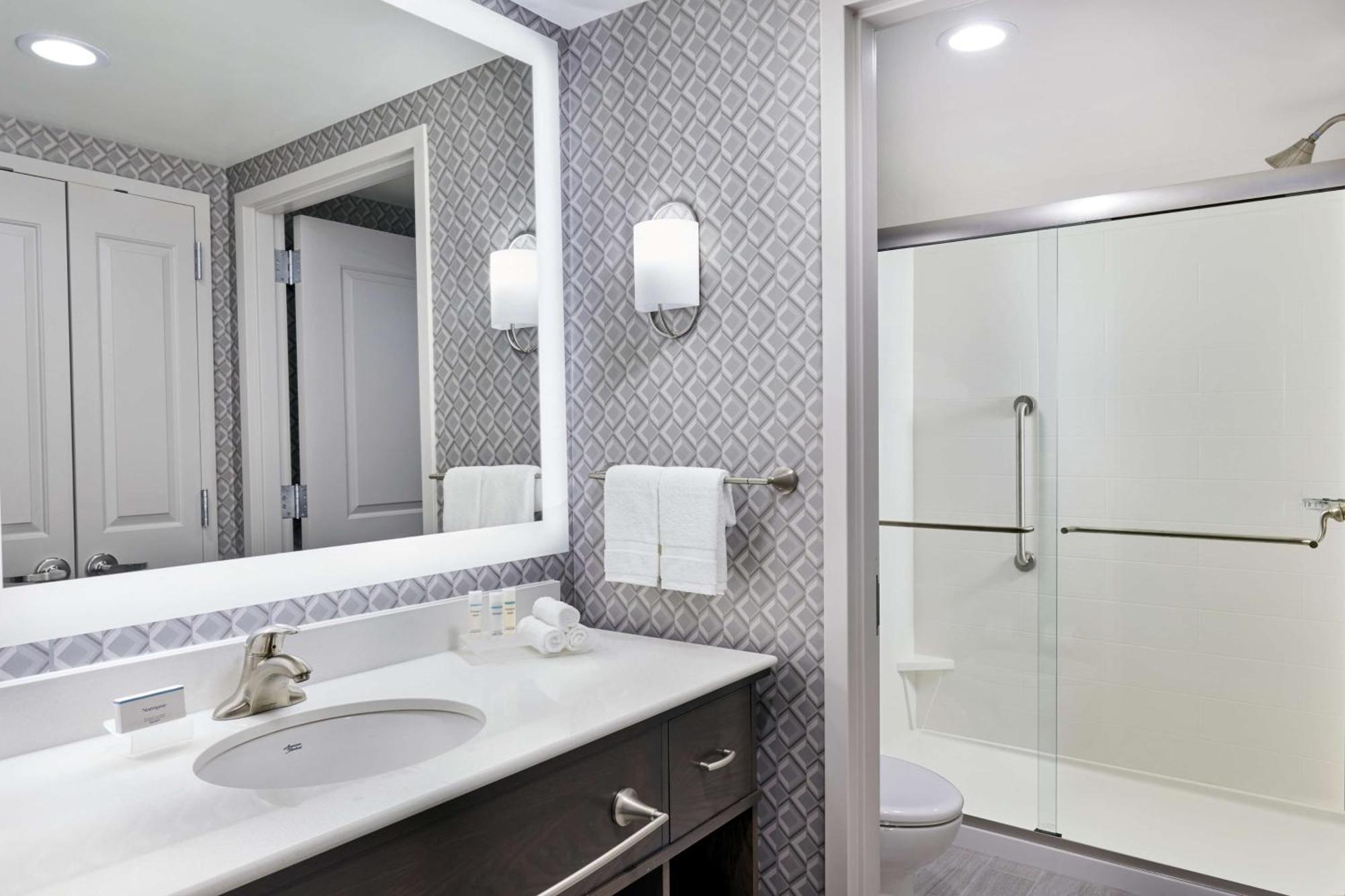 Homewood Suites By Hilton Teaneck Glenpointe Екстер'єр фото